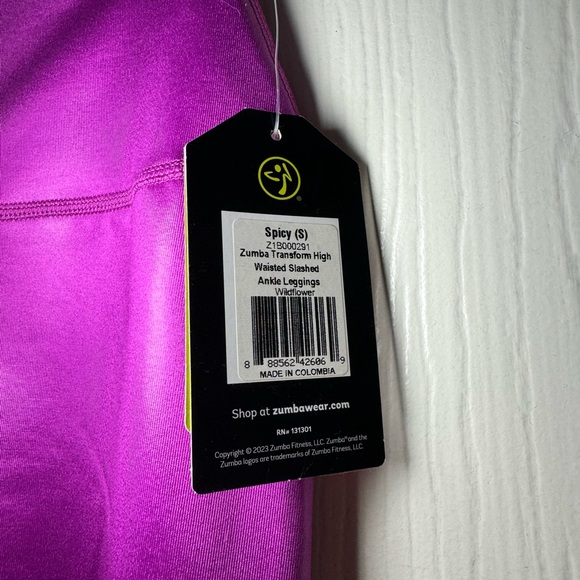 Zumba Transform High Waisted Slashed Ankle Leggings - Picture 7 of 7